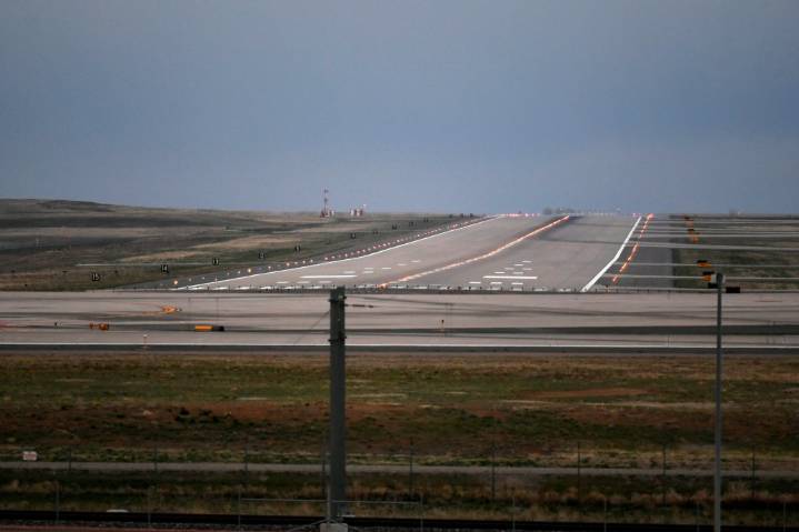 2 planes collide midair at northern Colorado airport