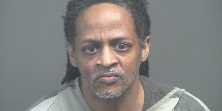 Man with 4-year-old charged after meeting with Knoxville officer posing as child sex trafficker, police say