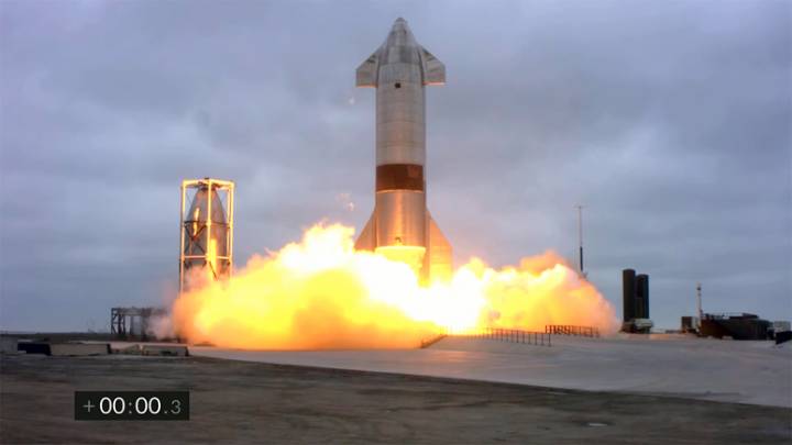 Latest launch of SpaceX’s Starship deploys 8 dummy satellites, then splashes down into Indian Ocean