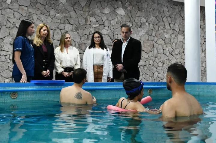 Las piletas terapéuticas en el IPRI, ofrecen un espacio para la rehabilitación