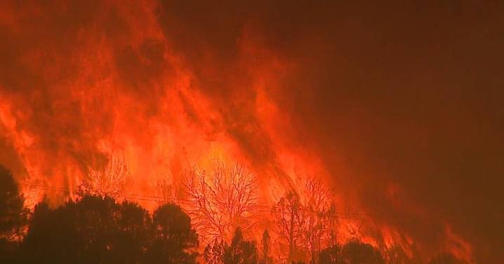 Colorado residents "nervous" as wildfire comes close to town of Meeker on the Western Slope