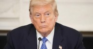 Detienen pesca comercial en una vasta área natural del Pacífico tras fallo contra orden de Trump