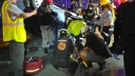 Volcadura deja 2 lesionados en avenida Aztlán, Monterrey