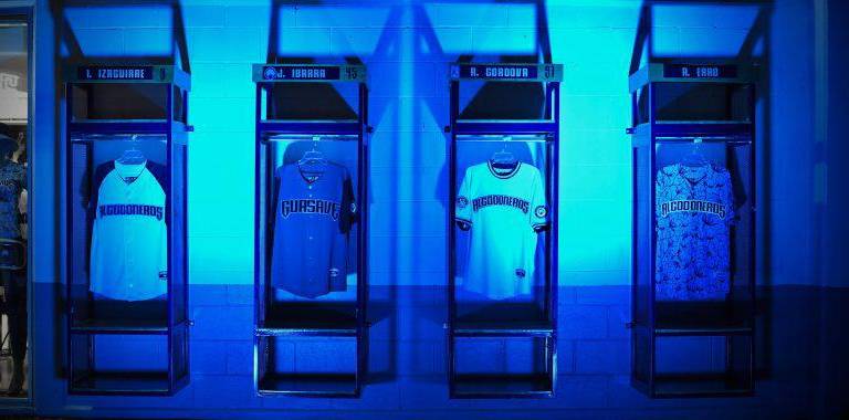 Algodoneros celebra su 55 aniversario con nuevos uniformes y gran ambiente en el Kuroda Park