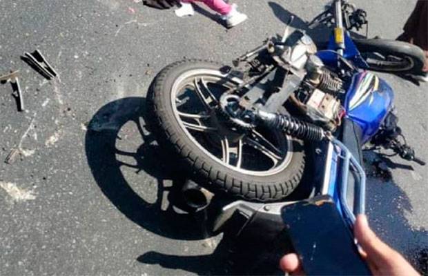 Motorizada fallece al ser arrollada por un transporte público en Caracas