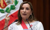 Presidenta de Perú lanza duro mensaje a Colombia desde isla Santa Rosa