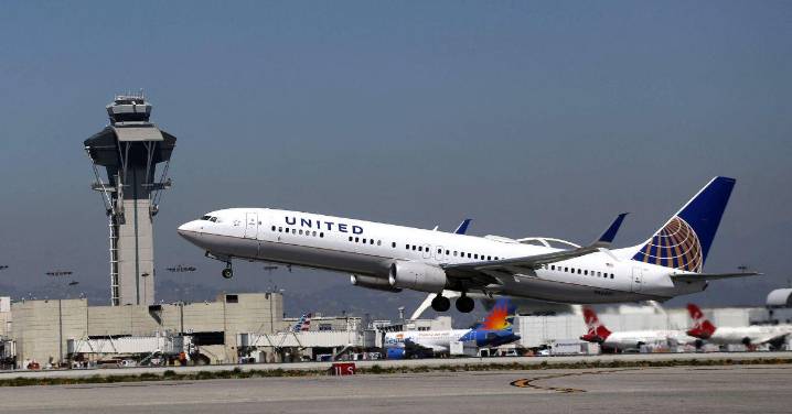 United Airlines Grounded All of Its Flights Over a Technological Issue