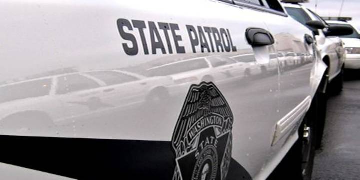 Injured driver faces DUI after minivan crashes into White Salmon River in Klickitat Co.