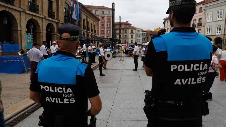 Balance policial de las fiestas de San Agustín de Avilés: varios detenidos, sanciones por tenencia de estupefacientes y armas