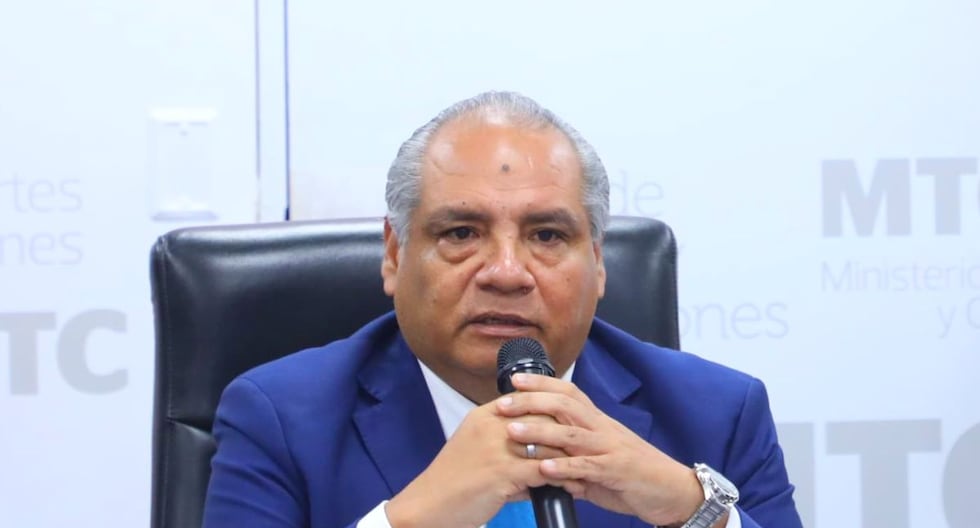 Congreso: bancada de Renovación Popular impulsa interpelación al ministro César Sandoval 