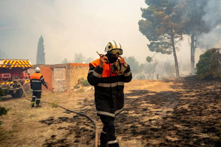 France's biggest wildfire of the summer has eclipsed the size of Paris and is still spreading