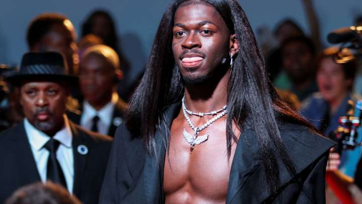 Arrestan y Hospitalizan al Rapero Lil Nas X tras Deambular Semidesnudo por Presunta Sobredosis