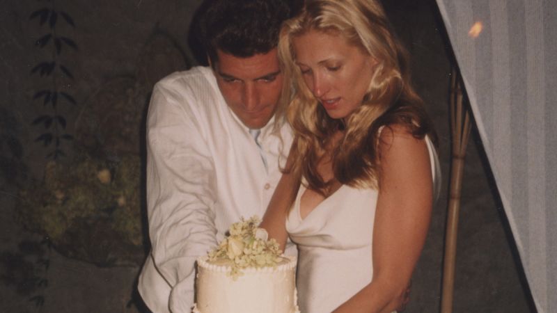 Remember when Carolyn Bessette-Kennedy’s simple wedding gown changed bridal dress codes forever?