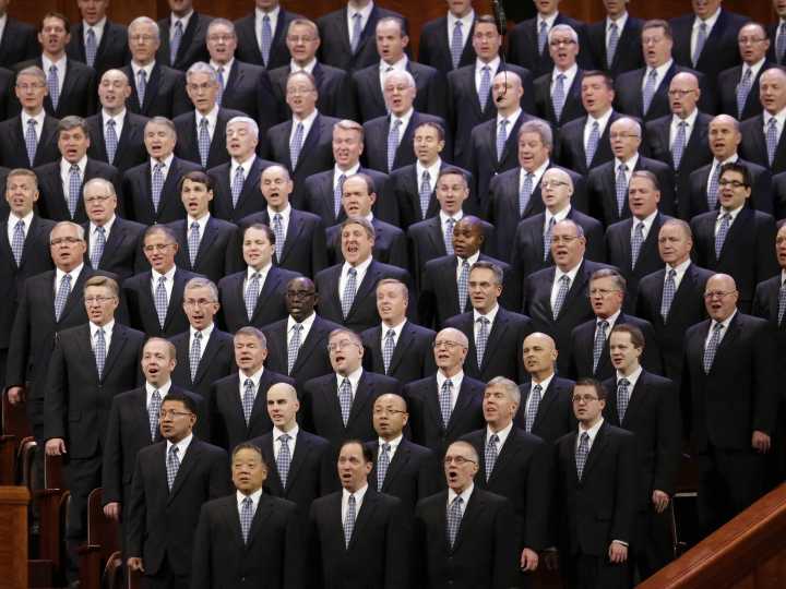 "El coro del tabernáculo": tras su polémica visita a un pastor en Chaco, invitan a Milei a una gala de los mormones en el ex CCK