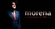 Morena camina sin ‘Andy’