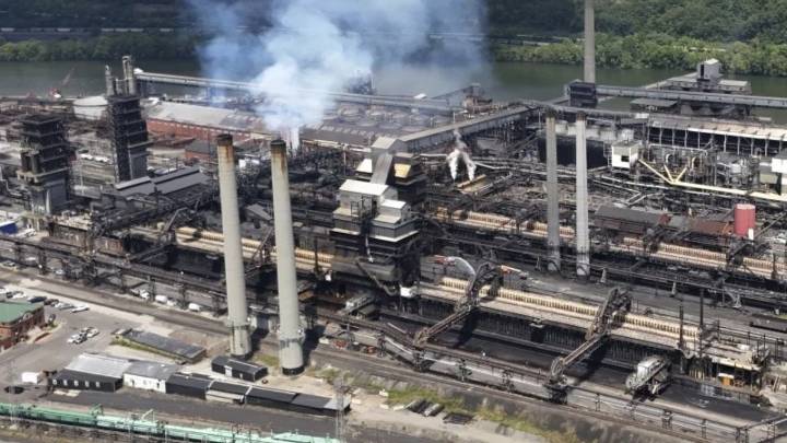 Explosión en planta de US Steel en Pensilvania deja un muerto, un desaparecido y 10 heridos