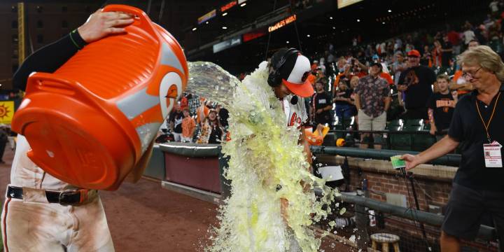 Jackson Holliday walks it off for Orioles