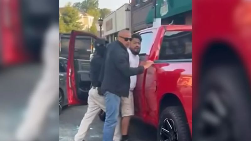 Deportan a México a uno de los hermanos inmigrantes detenidos en Connecticut