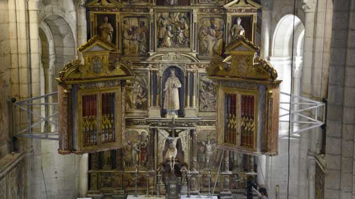 El tesoro oculto a plena vista en el monasterio de Santo Estevo: llevaba siglos en el altar de su iglesia