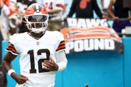 Shedeur Sanders throws first pro touchdown in preseason debut vs. Panthers
