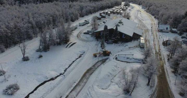 Cerró un paso a Chile desde Neuquén por intensas nevadas este jueves: la medida afecta solo el tránsito de camiones