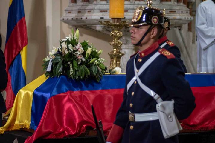 Con sentidas y solemnes ceremonias, el país despidió a Miguel Uribe Turbay