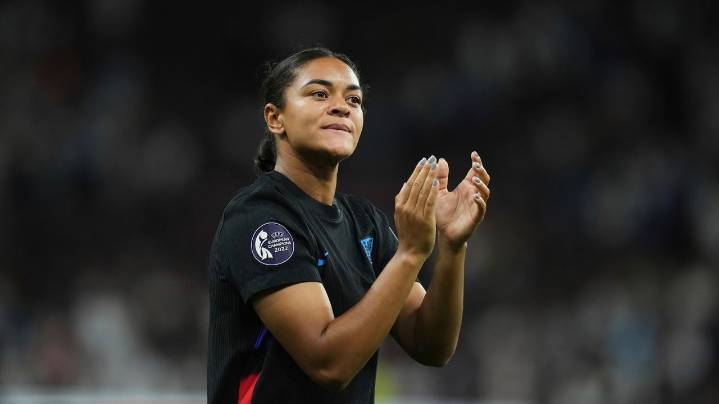 Man arrested in investigation into online abuse of England defender Jess Carter at Euro 2025