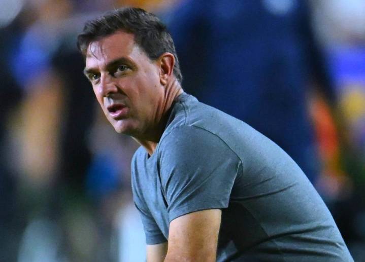 Se disculpa Guede con afición poblana