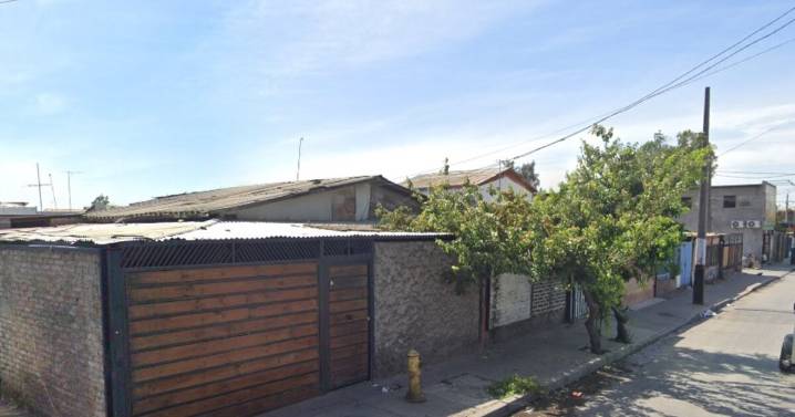 OS9 de Carabineros realiza labores en la casa en que mantuvieron cautivo a empresario secuestrado en Quilicura