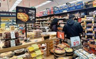 Aranceles de Trump "exprimen" a estadounidenses: experto; pagan más por productos importados