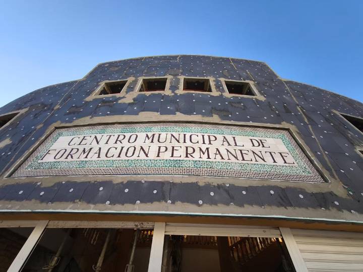 Las obras de modernización energética del Edificio Ovoide encaran su recta final