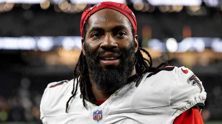 NFL news roundup: Dolphins hosting OLB Matthew Judon on free
