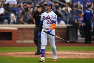 Stearns backs Mets' hitting coaches and expresses confidence lineup will break out of its slump