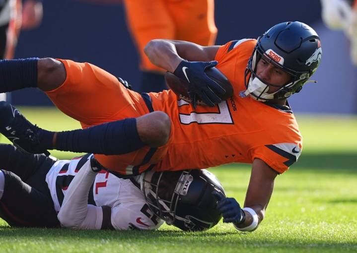 New Orleans Saints acquire Broncos' Devaughn Vele to strengthen receivers