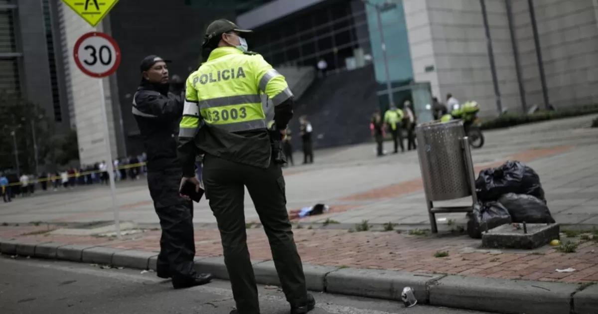Droguería en el norte de Bogotá fue asaltada por hombres armados