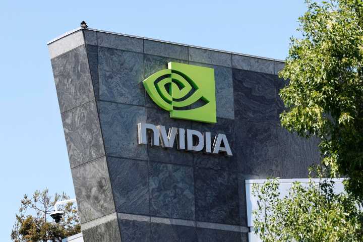 Nvidia y AMD pagarán a EEUU el 15% de sus ventas de chips avanzados en China, según medios