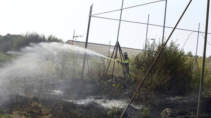 Segundo fuego forestal en 24 horas en el entorno de Os Rosales