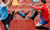 Unión Española estalla en redes contra el arbitraje, aunque el plantel puso “paños fríos” a las quejas: “Trataremos de no entrar en eso”