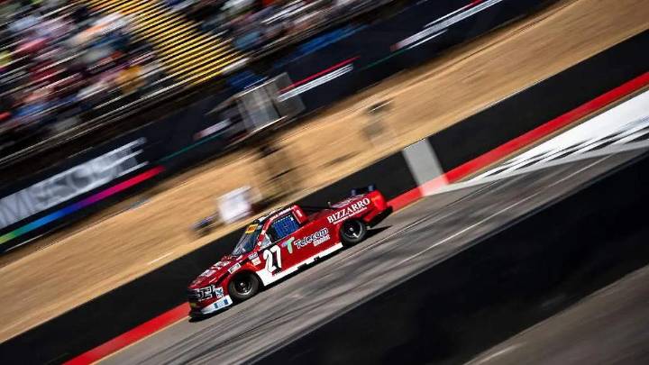 Vale Aranda termina en el sitio 14 del Trucks México Series en San Luis Potosí