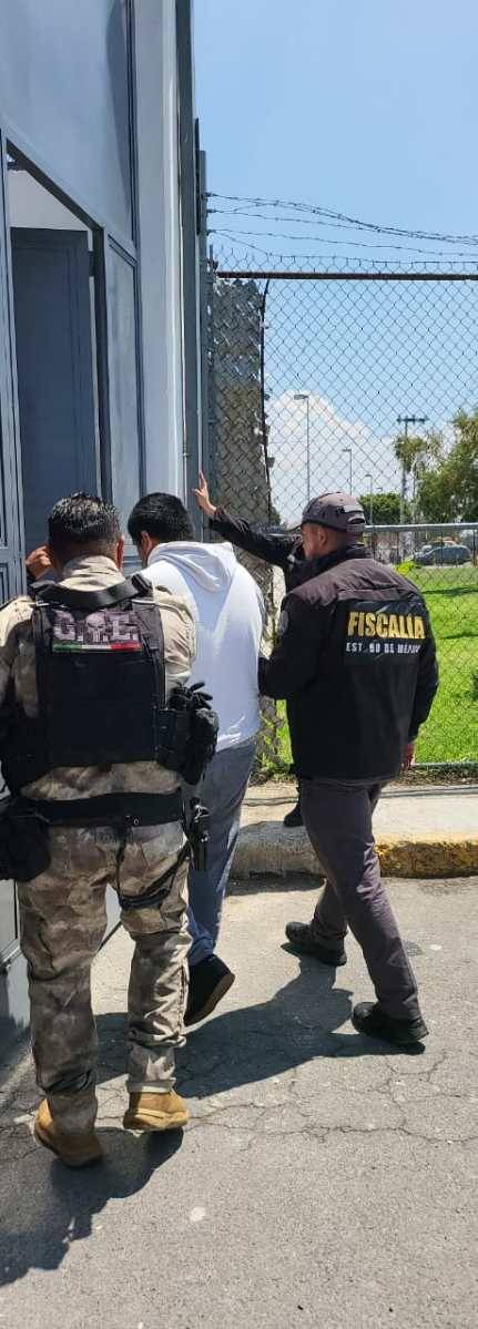 LA PAZ: PADRASTRO TORTURABA A DOS MENORES  Y LA MAMÁ LO ENCUBRÍA; YA FUERON DETENIDOS