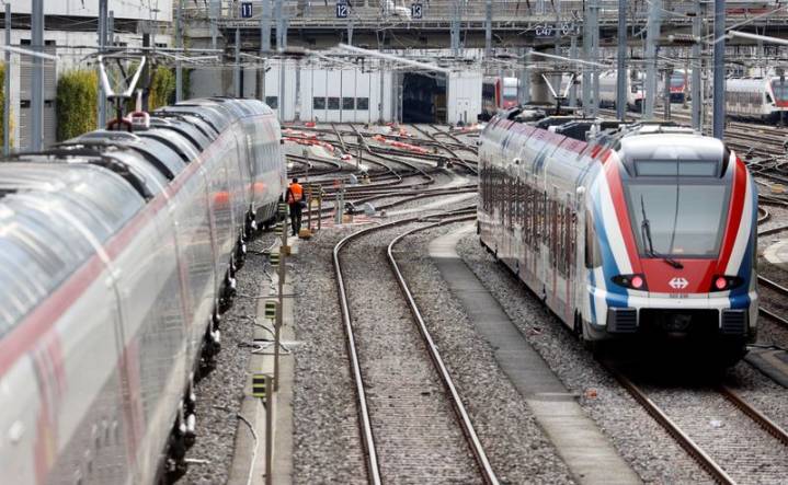 Geneva makes public transport temporarily free to combat pollution spike