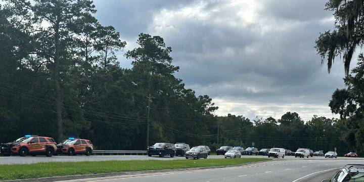 Known gang member, felony suspect still at large after manhunt near Dean Forest Road