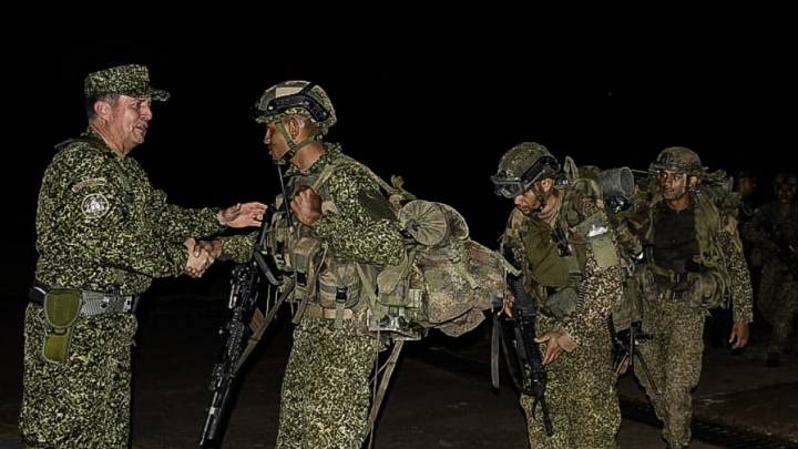Dozens of Colombian soldiers released after three