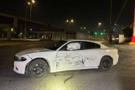 Ignora semáforo en rojo y provoca aparatoso choque al oriente de Saltillo