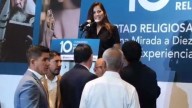 Se manifiestan durante discurso de Gobernadora de Guanajuato