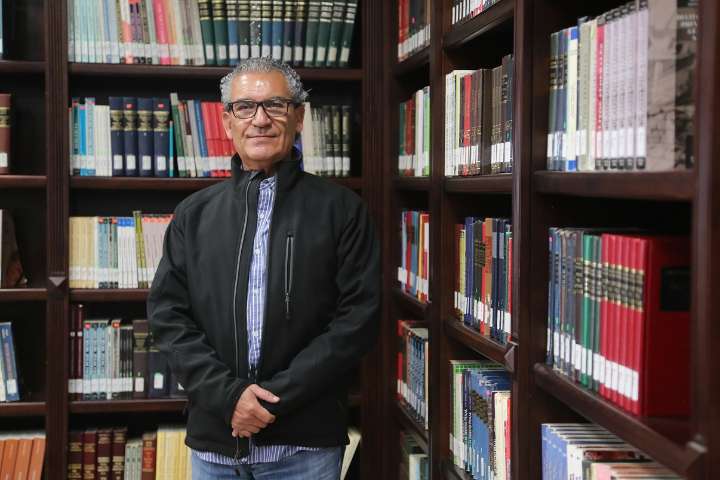 Pueblos indígenas enfrentan un proceso de aculturación: experto Garza
