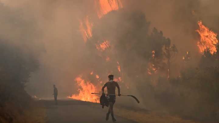 Incendios forestales en España dejan tres muertos y miles de evacuados