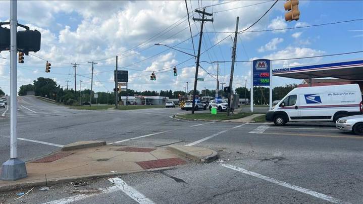 Police: 'No active threat' after Point Place bank robbery