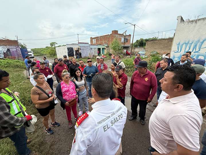 Atienden las 302 casas afectadas en El Salto