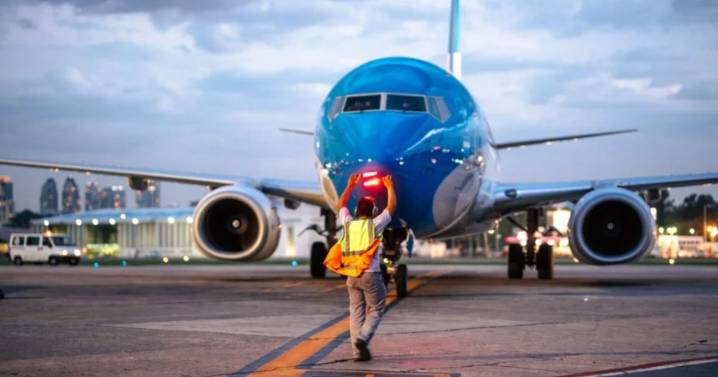 Aerolíneas Argentinas: El Gobierno de Javier Milei aprobó el presupuesto 2025, estiman un superávit de 35 millones